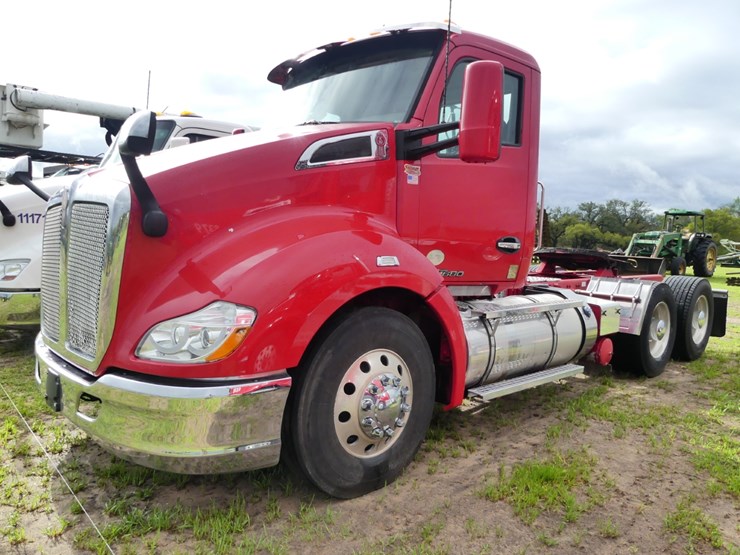 2018-kenworth-t680-image-2