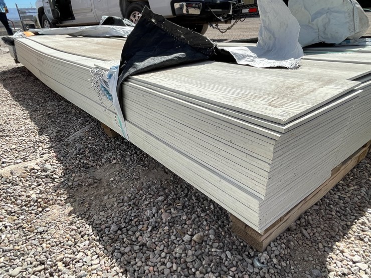 #4337-•-(appx.-100-pieces)-allura-12"-primed-fiber-cement-traditional-cedar-siding-image-12