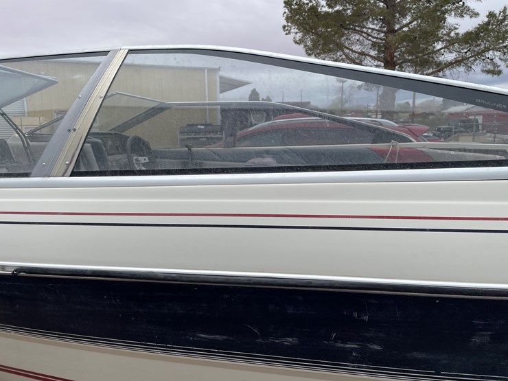 #4331-•-bayliner-boat-and-trailer-(titles-in-delay)-image-23