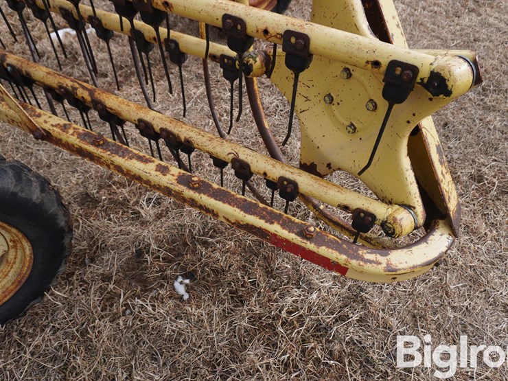 new-holland-258-image-14