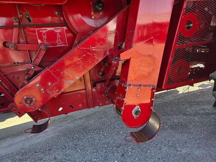 case-ih-1644-image-44