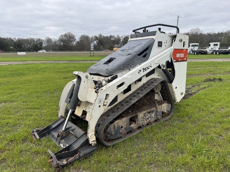 2017-bobcat-mt85-image-2