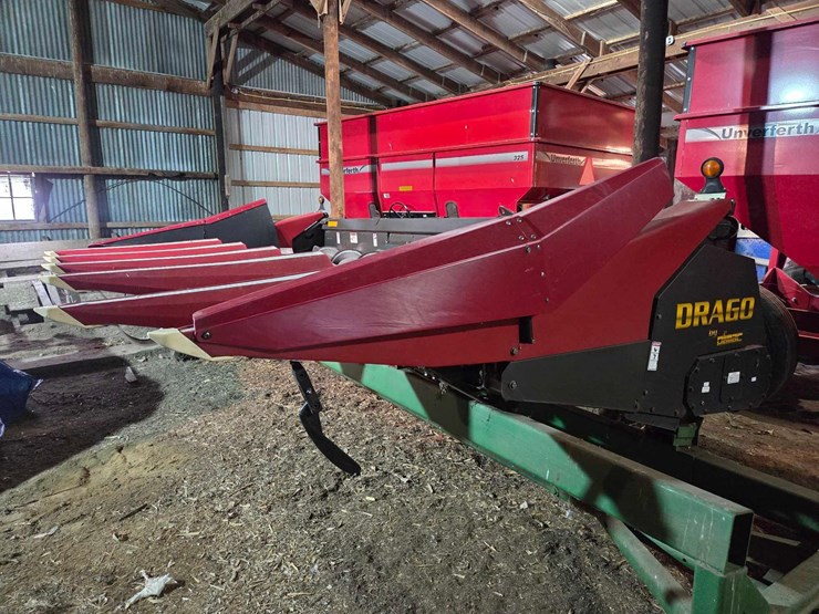 2008-drago-6-row-30"-corn-head-image-18