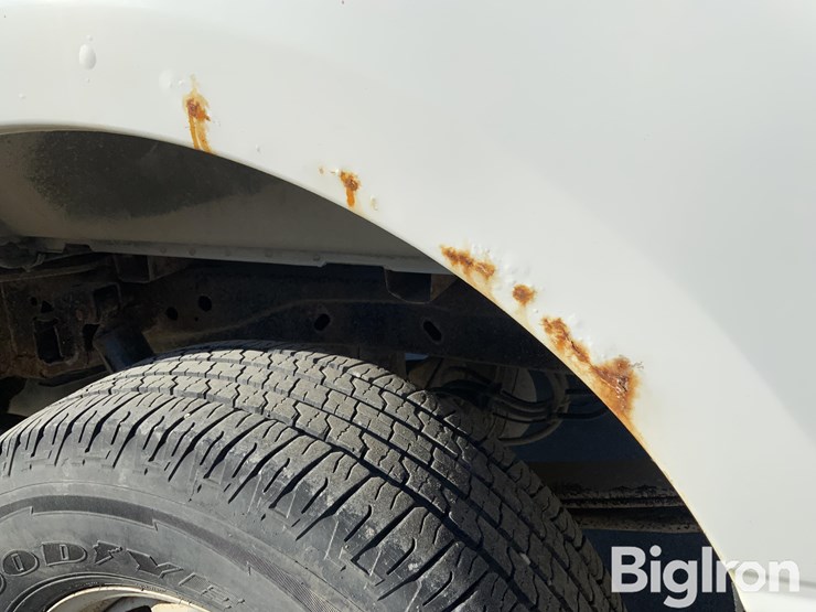 2013-ford-f150-xl-image-12