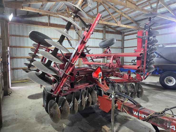 case-ih-3900-image-5