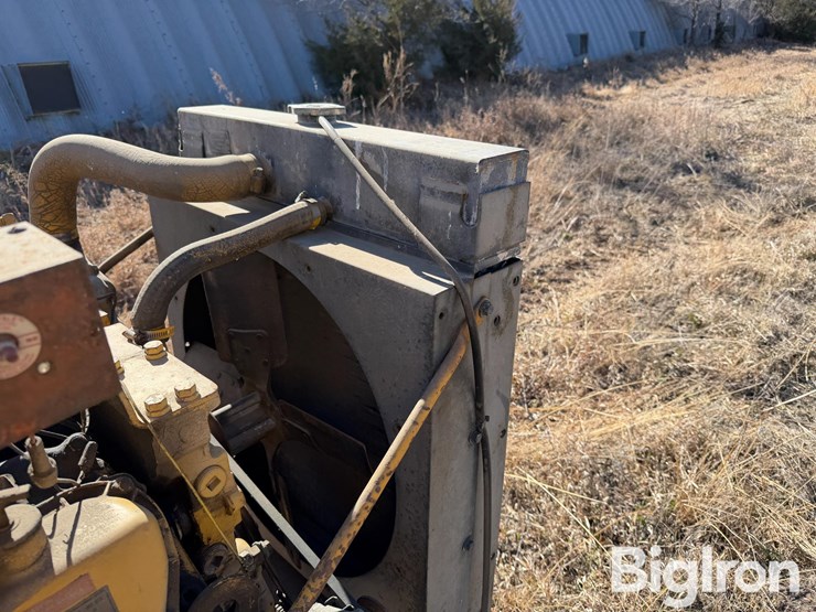 caterpillar-3208-image-11