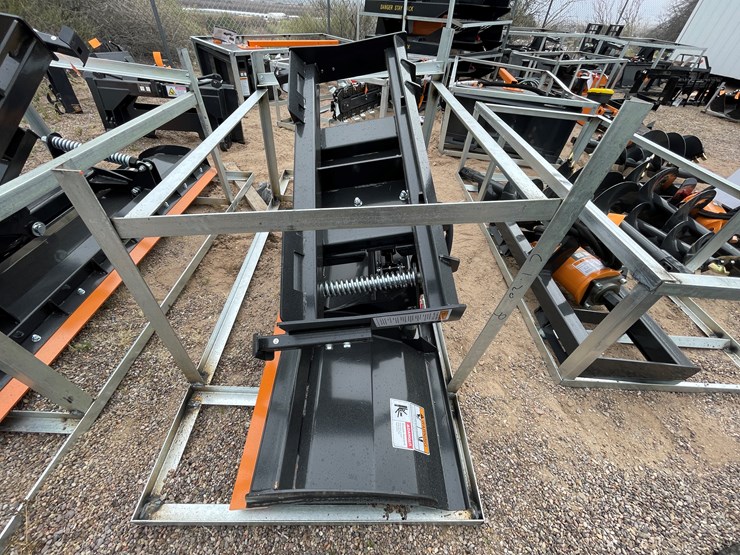 #4351-•-unused-2026-wolverine-skid-steer-dozer-blade-image-7