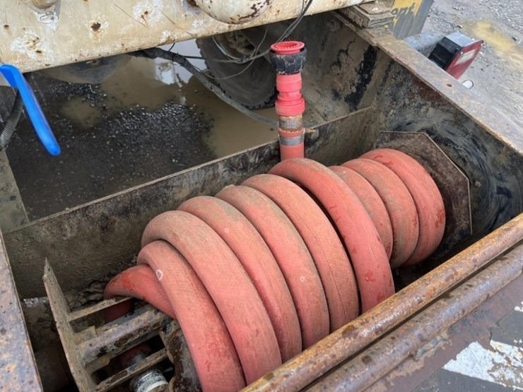 2000-international-4700-image-21