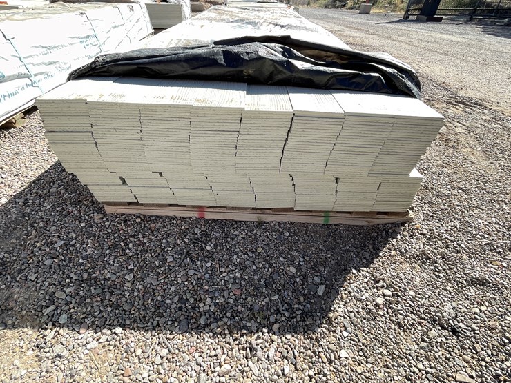 #4344-•-(appx.-360-pieces)-allura-5-¼"-primed-fiber-cement-traditional-cedar-siding-image-6