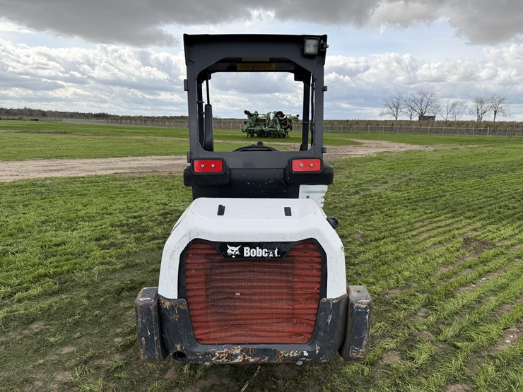 2023-bobcat-l28-image-6