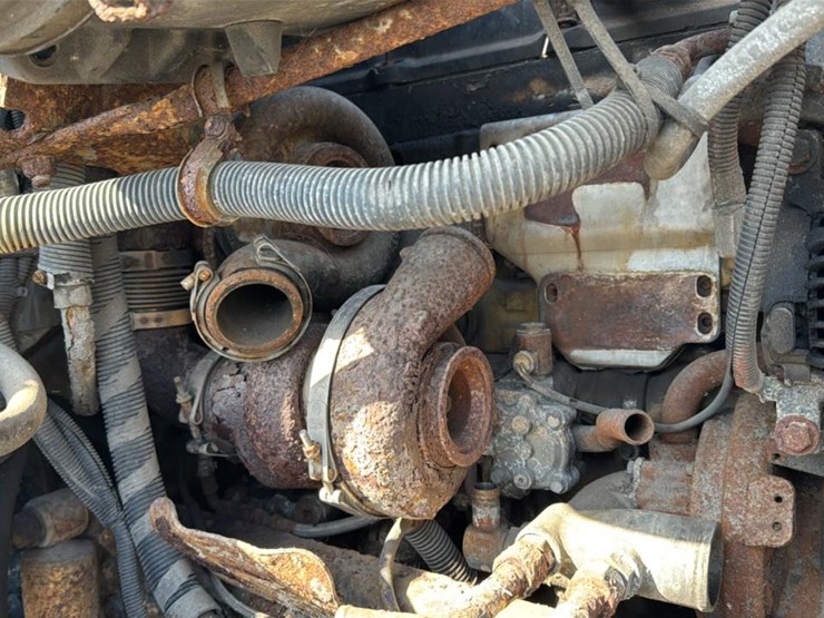 2006-caterpillar-c11-image-32