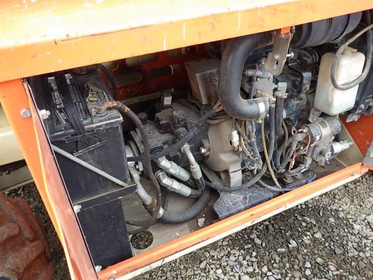 2008-jlg-260mrt-image-11