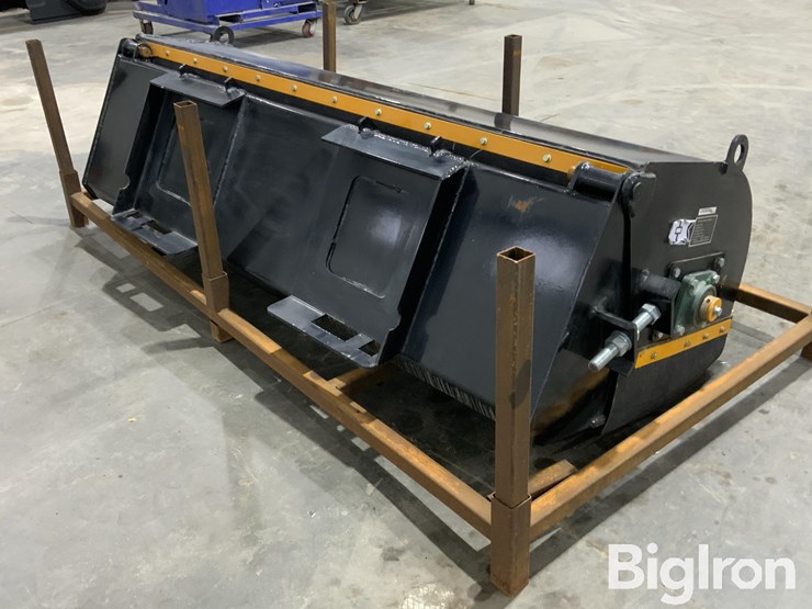 2025-massey-ferguson-730-image-5