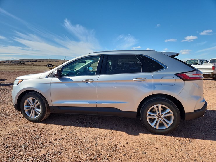 2019-ford-edge-sel-image-8