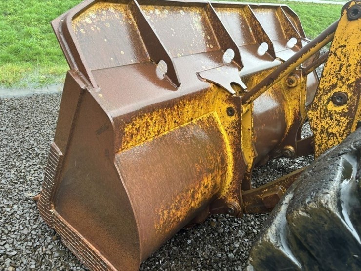 1966-caterpillar-966b-image-10