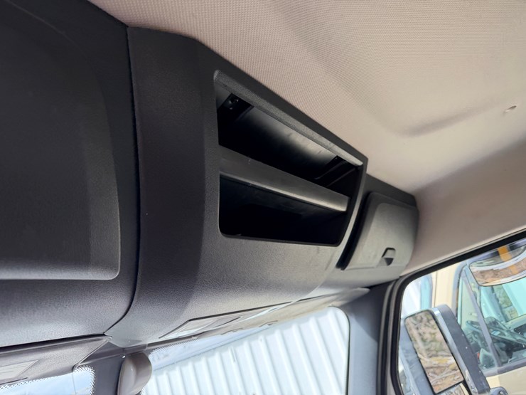 #40953-•-2019-freightliner-cascadia-t/a-daycab-truck-tractor-3akjhtdv4kskd3197-image-70