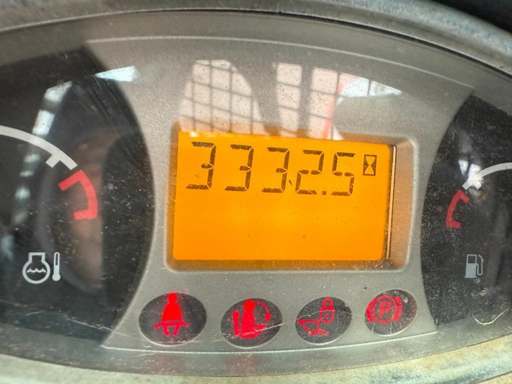 bobcat-t650-image-43