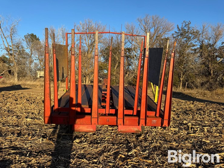 new-holland-1033-image-7