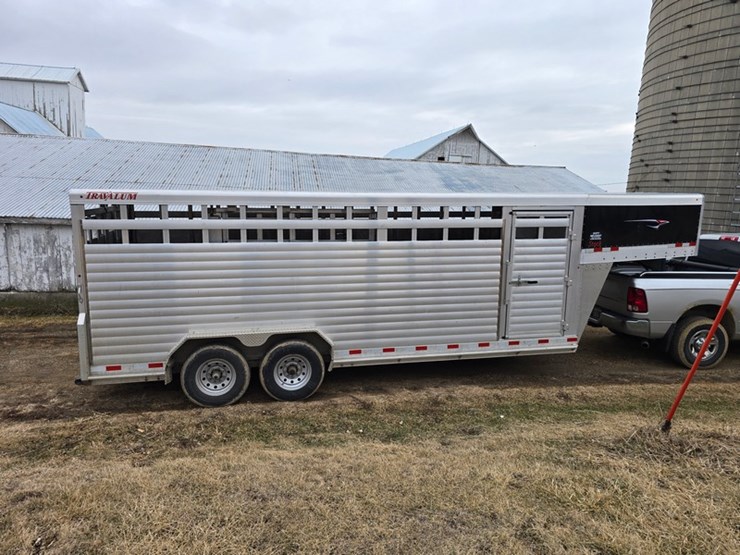 #522-•-2021-travelong-ls-mt-livestock-trailer-image-1