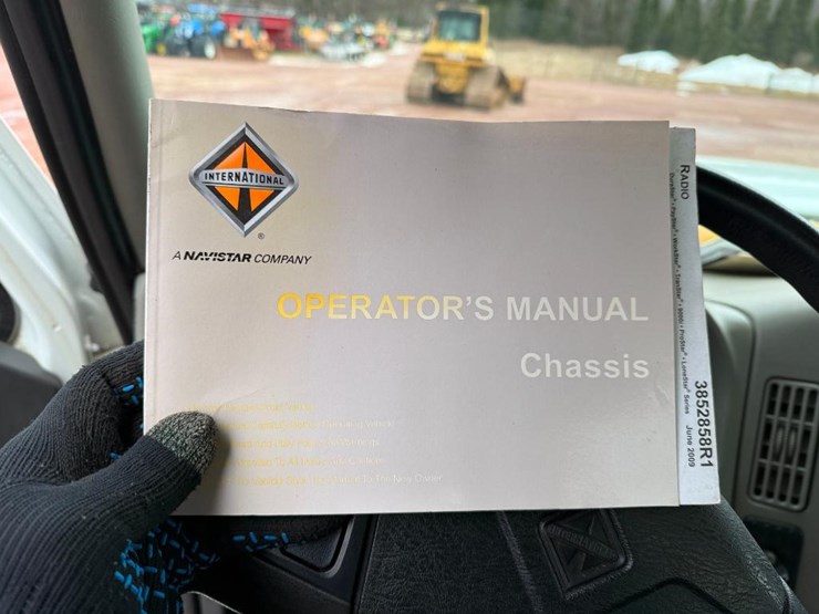 international-7600-image-71