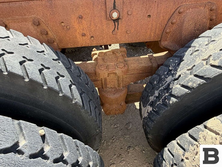 1969-gmc-dump-truck-image-14