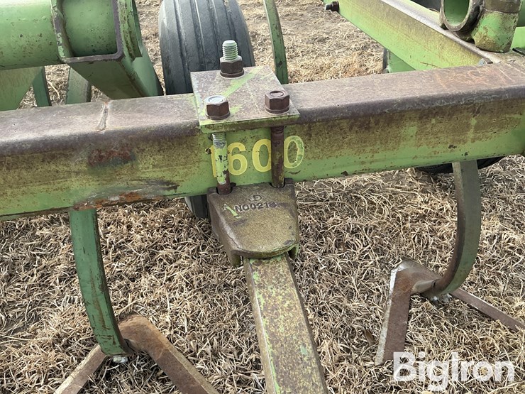 john-deere-1600-image-17