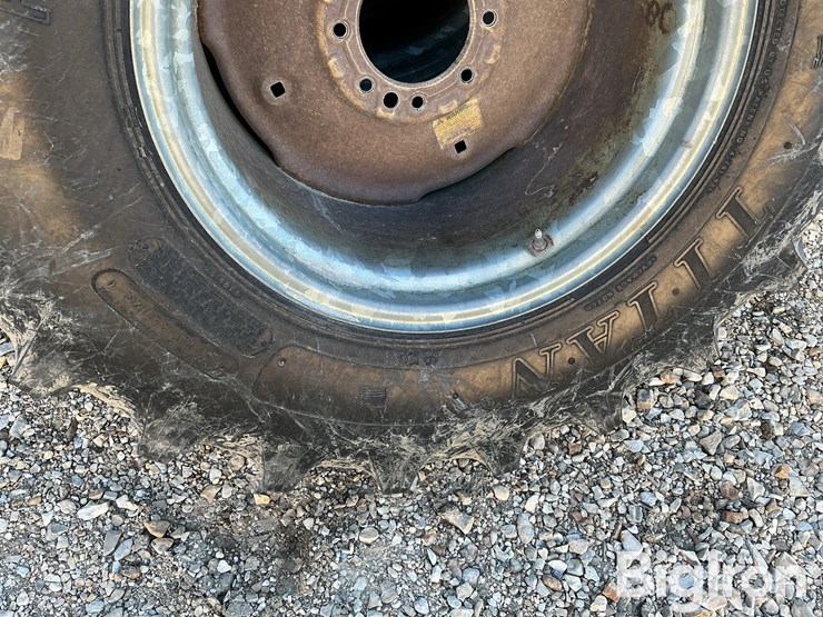 titan-16.9-24-irrigation-pivot-tires-image-12