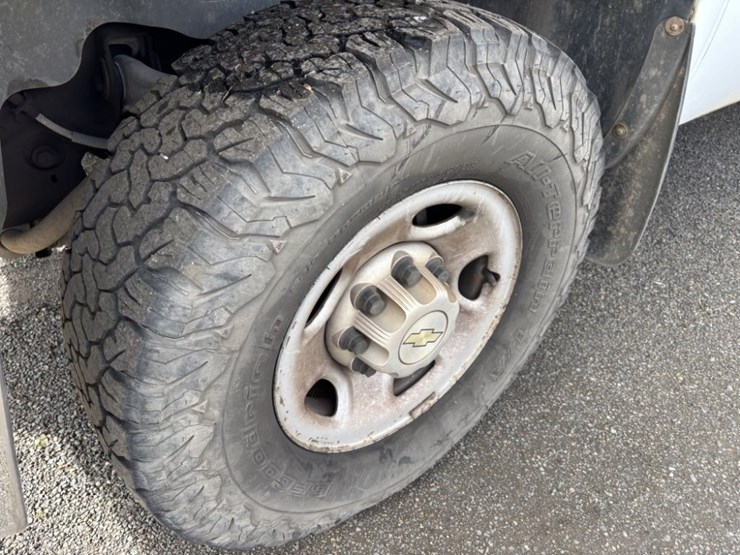 2009-chevrolet-silverado-2500-image-9