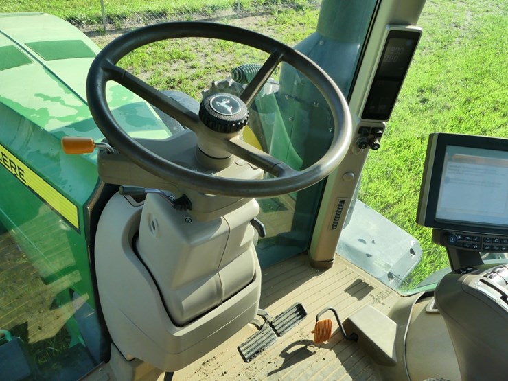 john-deere-8345r-image-17