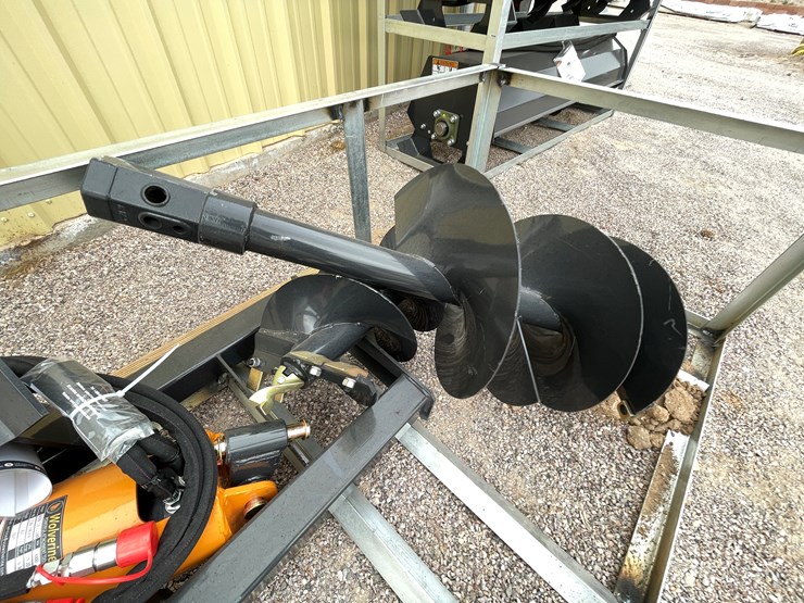 #4362-•-unused-2026-wolverine-skid-steer-auger-drive-and-bit-attachment-image-5