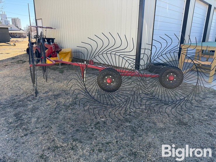 2022-ibex-ts130-2+2-3-pt-hay-rake-image-8