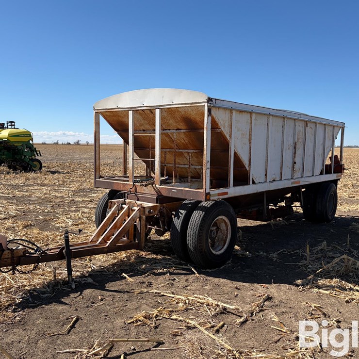 1976 SHOP BUILT TRAILER