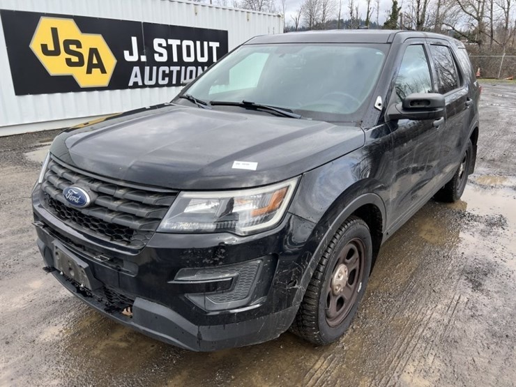 2018-ford-explorer-image-1