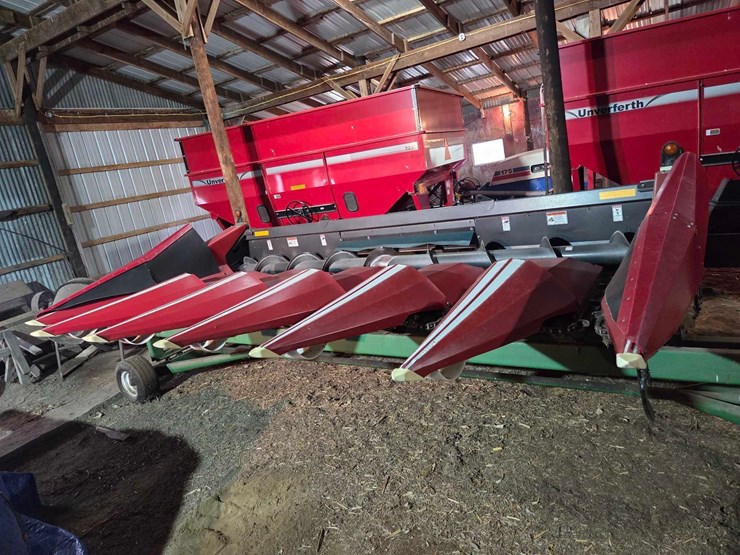 2008-drago-6-row-30"-corn-head-image-26