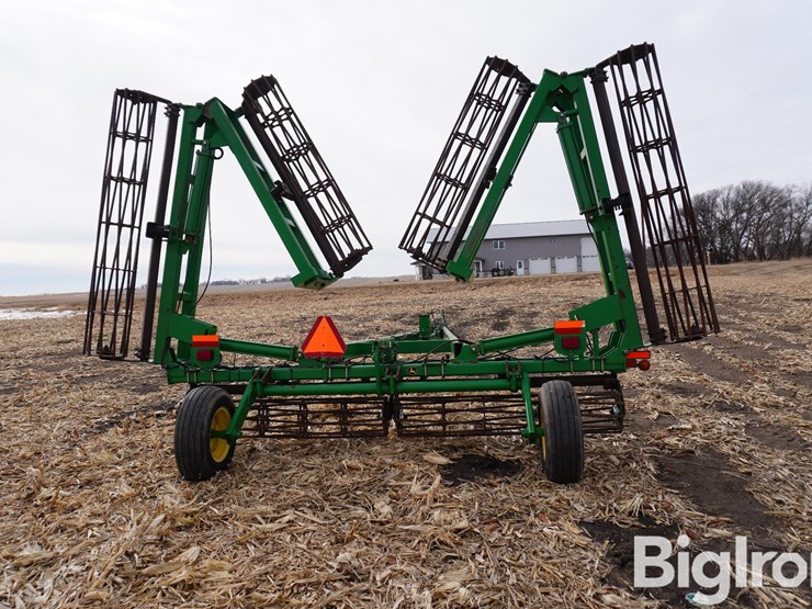 john-deere-200-image-6