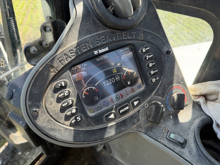 2020-bobcat-e55-image-16