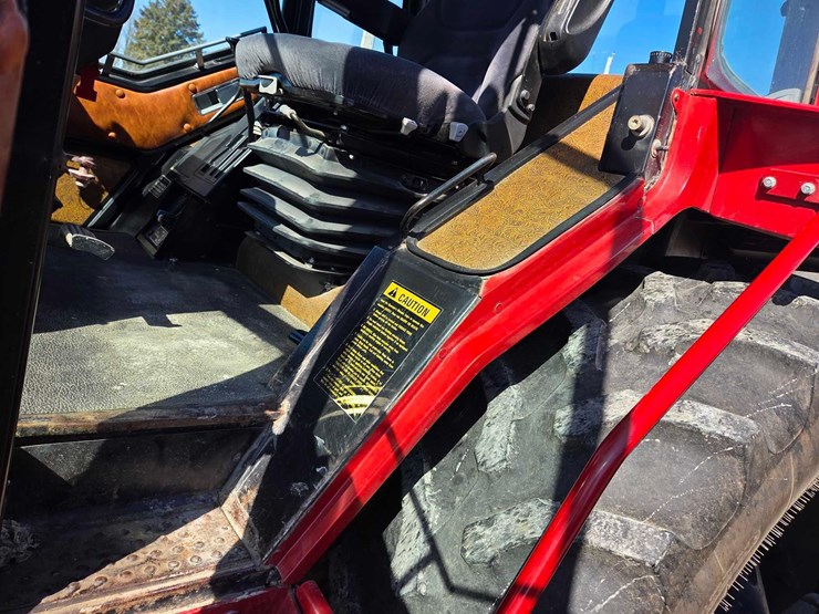 ih-5288-tractor-image-2