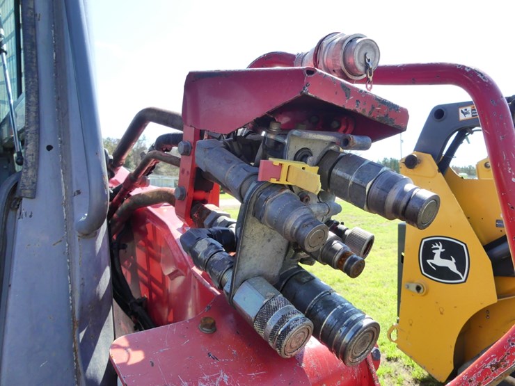 2022-takeuchi-tl12r2-image-11