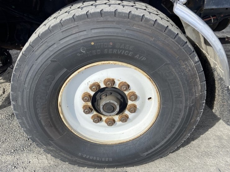 1993-vactor-2100-image-25