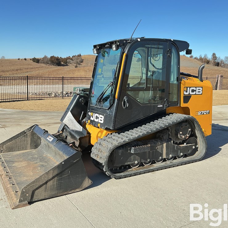 2023 JCB 270T
