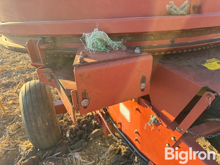 hesston-bp25-image-17