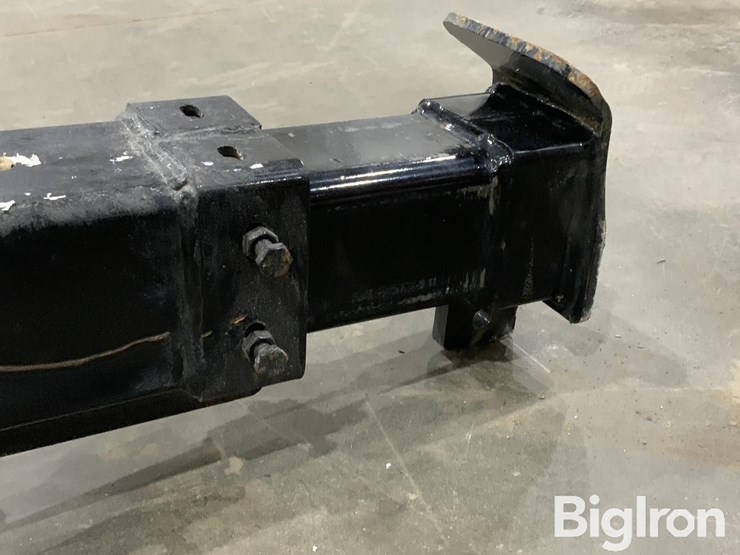 2025-massey-ferguson-730-image-14