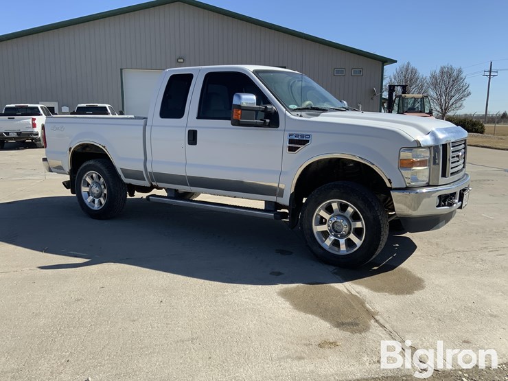 2009-ford-f250-lariat-image-3