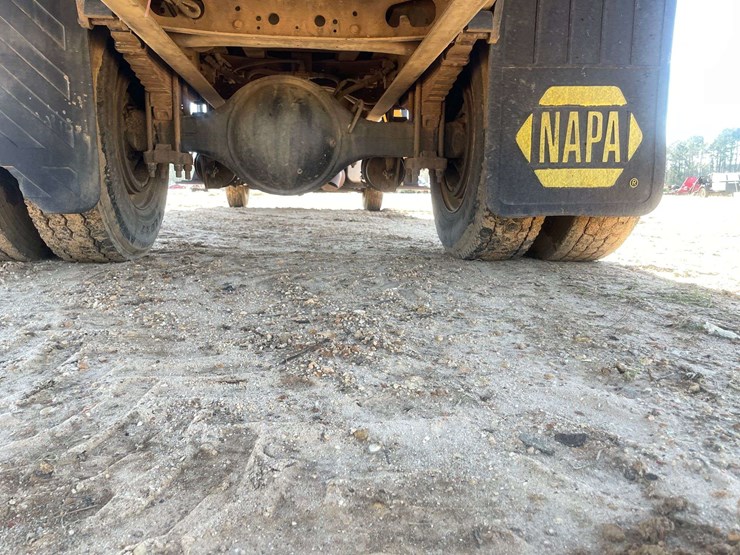 2013-international-durastar-4300-image-27