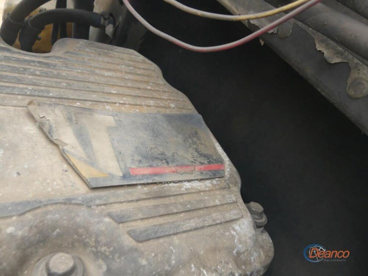 2005-peterbilt-379-image-10