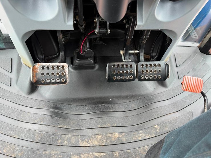 new-holland-ts6.130-image-59