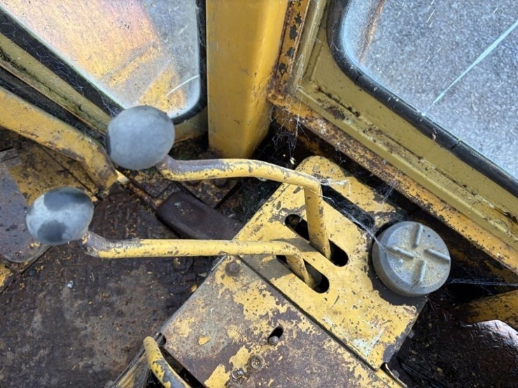 1966-caterpillar-966b-image-23