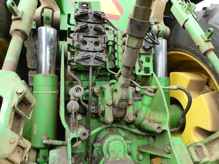 john-deere-8330-image-7
