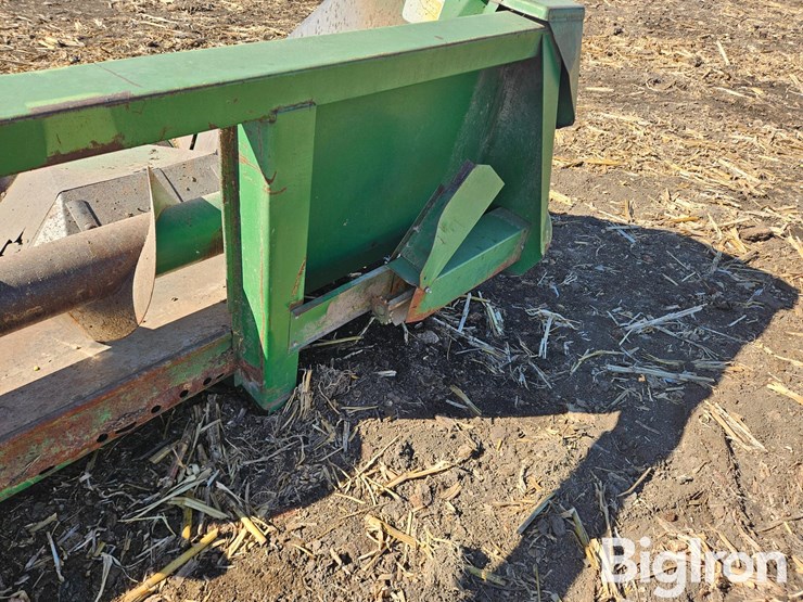 john-deere-444-image-10