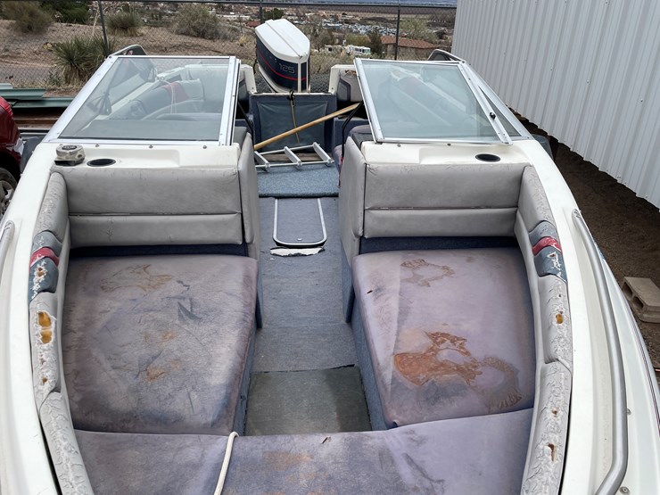 #4331-•-bayliner-boat-and-trailer-(titles-in-delay)-image-42